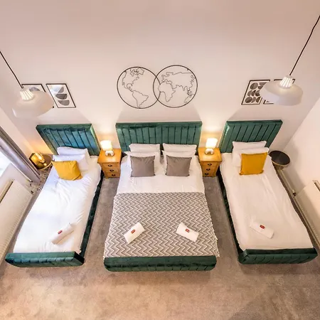 Centralised Admiralty Terrace With Free Parking By Prescott Apartments Bristol