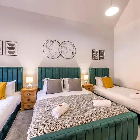 Centralised Admiralty Terrace With Free Parking By Prescott Apartments Bristol