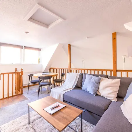Holiday home Modern Admiralty Terrace With Free Parking By Prescott *