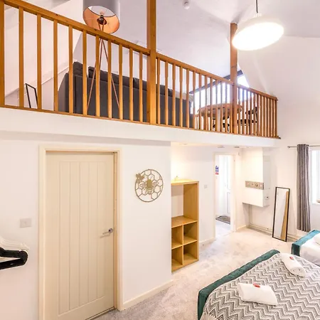Holiday home Modern Admiralty Terrace With Free Parking By Prescott Bristol