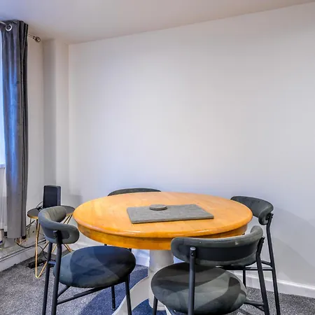 Newly Refurbished Admiralty Terrace With Free Parking By Prescott Бристоль