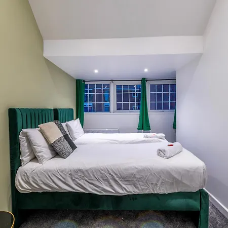 Newly Refurbished Admiralty Terrace With Free Parking By Prescott *