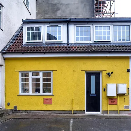 Newly Renovated Admiralty Terrace With Free Parking By Prescott Vakantiehuis Bristol